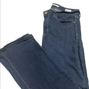 Levi’s slimming boot cut jeans size 32‎